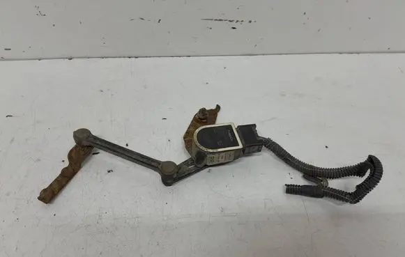 Volvo V70 Headlight/headlamp level sensor 8G9N3C492AA 8G9N5A955BA