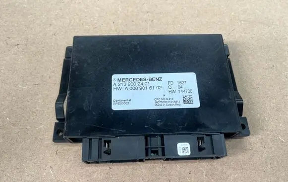 Mercedes-Benz E W213 Gearbox control unit/module A2139002401 5WE00002 A0009016102