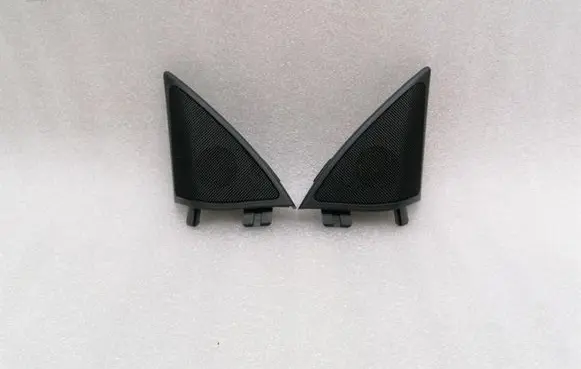 Mercedes-Benz E C207 W207 Front door high frequency speaker A2077270390