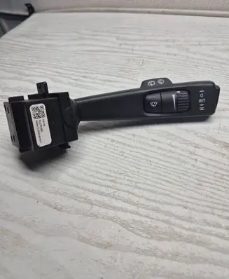 Volvo XC70 Wiper control stalk 31275360 140569AACH