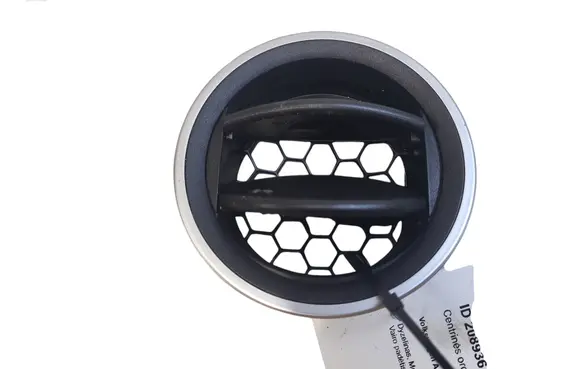 Volkswagen Amarok Dash center air vent grill
