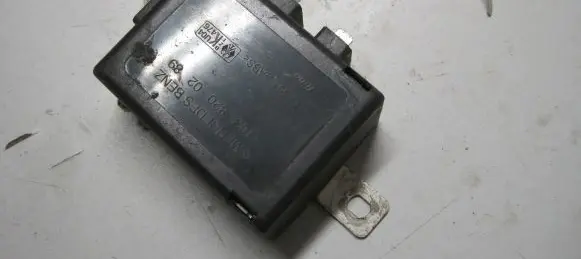 Mercedes-Benz ML W163 Aerial antenna amplifier 1638200289