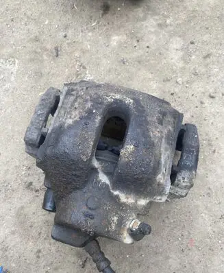 BMW 5 E39 Front brake caliper