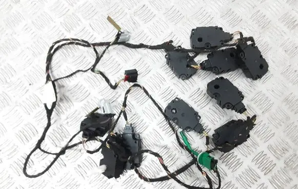 Audi A7 S7 4G Air flap motor/actuator 4G1971569