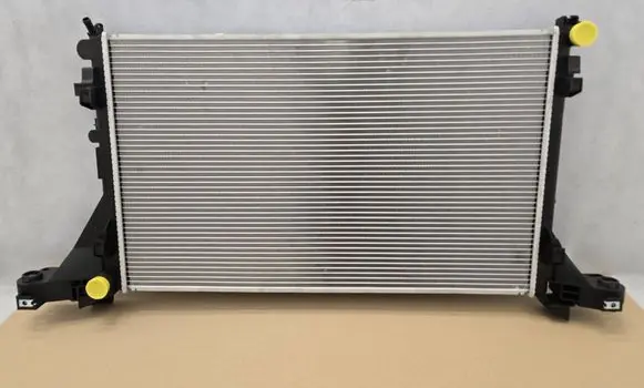 Renault Master III Coolant radiator