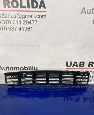 Audi A4 S4 B5 8D Front bumper lower grill 