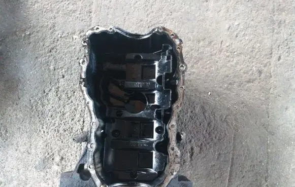 Renault Megane II Oil sump 8200318932