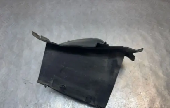 Volvo V60 Intercooler air guide/duct channel 31353044