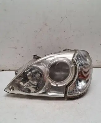 Hyundai Terracan Headlight/headlamp 1011500