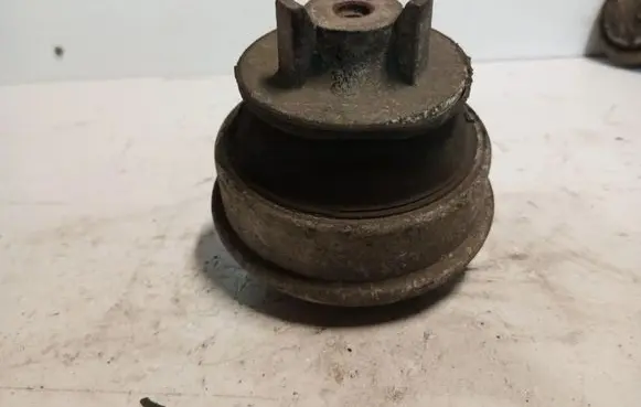 Mercedes-Benz C W202 Engine mount vacuum valve 2022400817