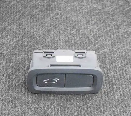 Volvo XC40 Tailgate/boot open switch button 31674800