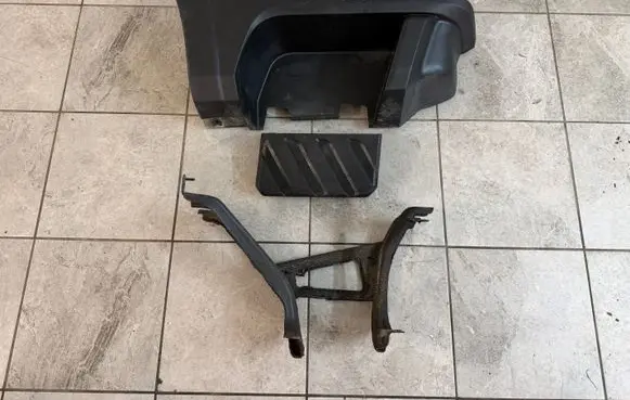 Ford Ranger IV Rear bumper corner part panel trim 