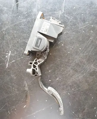 Audi A3 S3 8L Accelerator throttle pedal 1J2721503B 191301416 0281002346