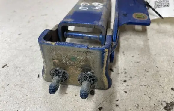 Peugeot 407 Tailgate/trunk/boot hinge ES72