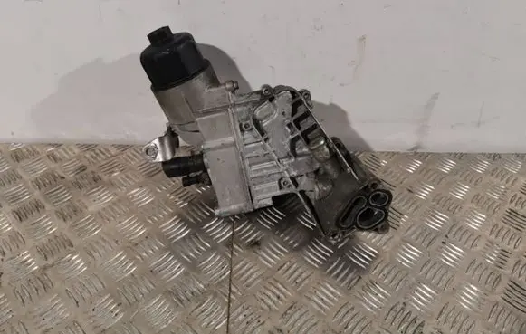 Jeep Grand Cherokee Oil filter mounting bracket