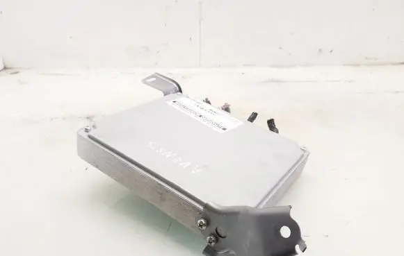 Toyota Avensis T250 Engine control unit/module MB1758008681