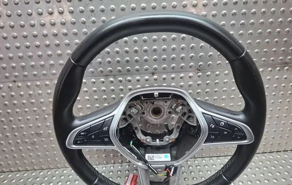 Renault Captur II Steering wheel S26279201 484000642R
