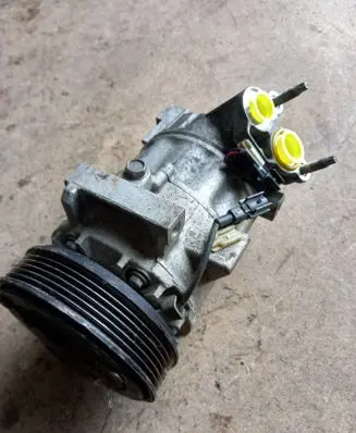Volvo XC40 Air conditioning (A/C) compressor (pump) P32260849 T9070616686