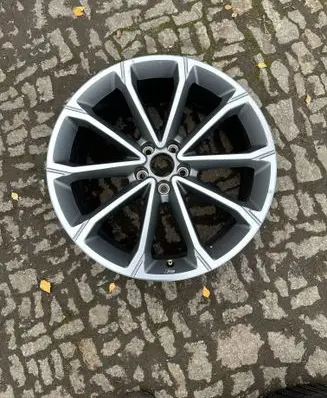 Audi Q4 e-tron R20 alloy rim 89A601025AA