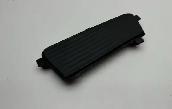 Chrysler Pacifica Dashboard glove box trim 5VT75TRMAA 5094271 3051739