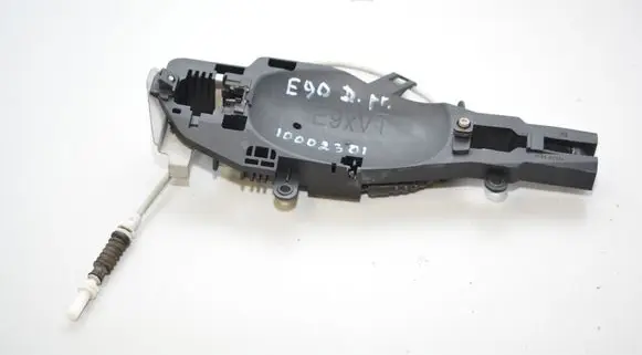BMW 3 E90 E91 Front door exterior handle/bracket 7059971 7199838