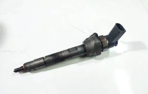 BMW 3 F30 F35 F31 Fuel injector 0445110289 779844604