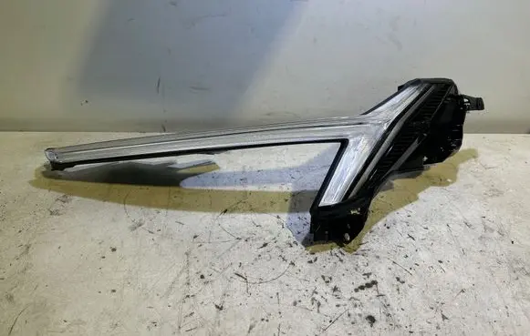 Volvo XC40 Headlight part 123802312800