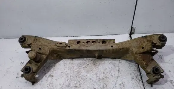 Toyota Avensis T250 Rear subframe 