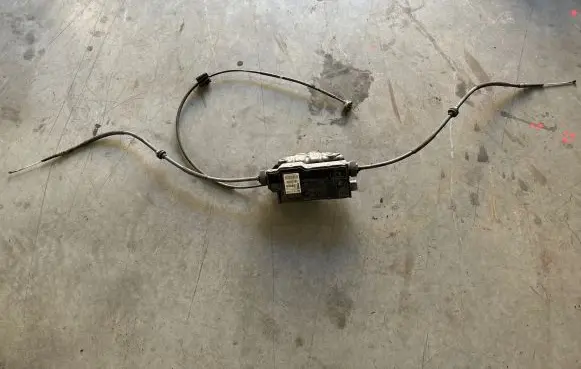 BMW X5 F15 Hand brake control module 6868514