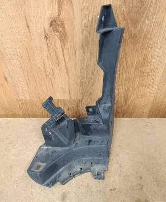 Mercedes-Benz GLS X166 Front bumper corner part panel trim A1668853224