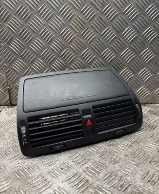 Skoda Octavia Mk2 (1Z) Dash center air vent grill 1Z0820951