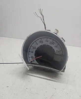 Peugeot 107 Speedometer (instrument cluster) 