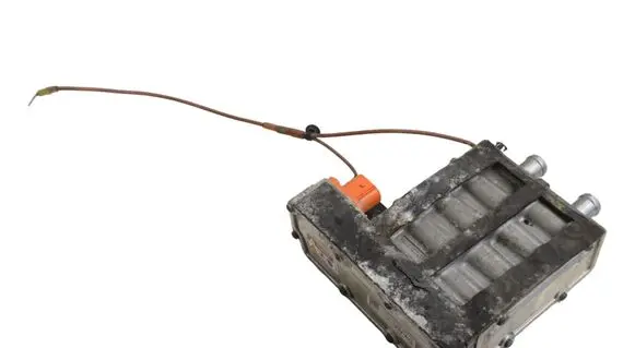 Peugeot 2008 I Hybrid/electric vehicle battery fan 12E963231B