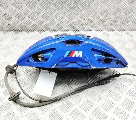 BMW 5 G30 G31 G38 Front brake caliper 6891304 6889585