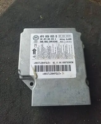 Audi A6 S6 C6 4F Airbag control unit/module 4F0959655B 4F0910655A 05H29S0220