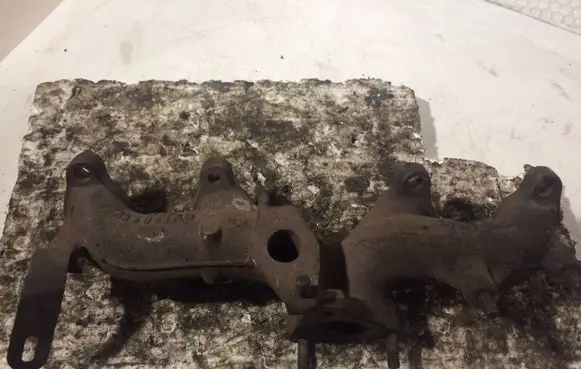 Audi A4 S4 B5 8D Exhaust manifold 028253033A