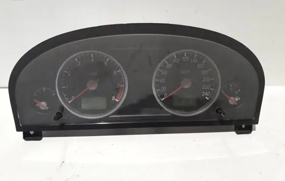Ford Mondeo Mk III Speedometer (instrument cluster) 1S7F10841 6620 44ZU187