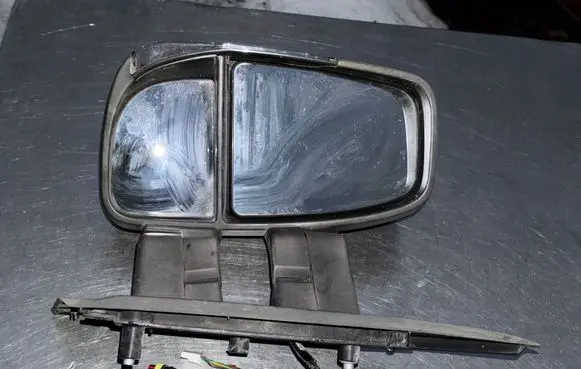 Iveco Daily 35 - 40.10 Front door electric wing mirror 202201