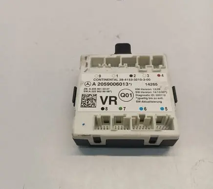 Mercedes-Benz C W205 Door control unit/module A2059006013 A2059010307