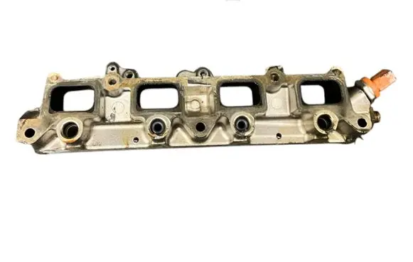 Volkswagen Touran I Fuel main line pipe