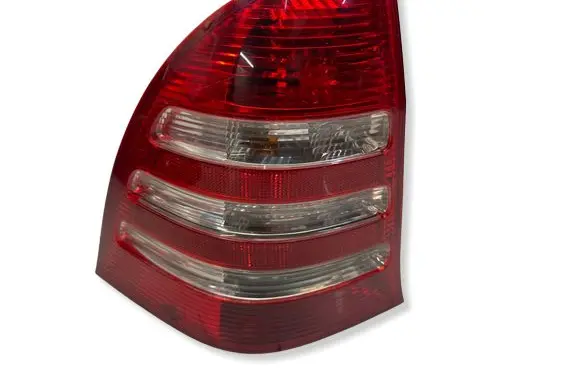 Mercedes-Benz C W203 Rear/tail lights 2038202364