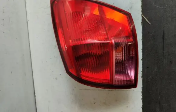Nissan Qashqai Rear/tail lights 89070312