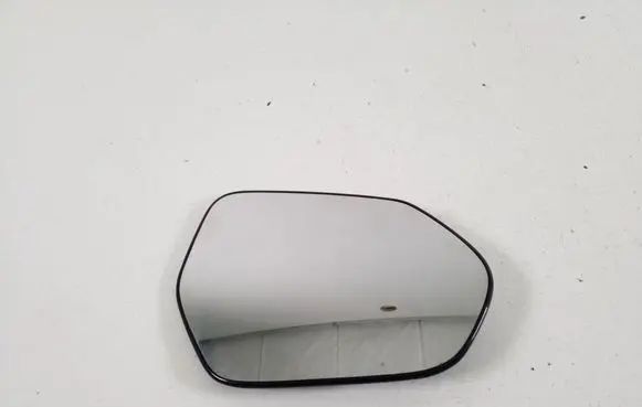 Toyota Yaris Cross Wing mirror glass 879310DE30