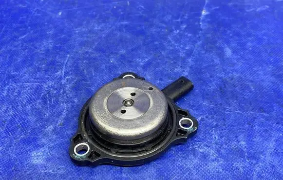 Mercedes-Benz A W176 Camshaft speed sensor A2761560790