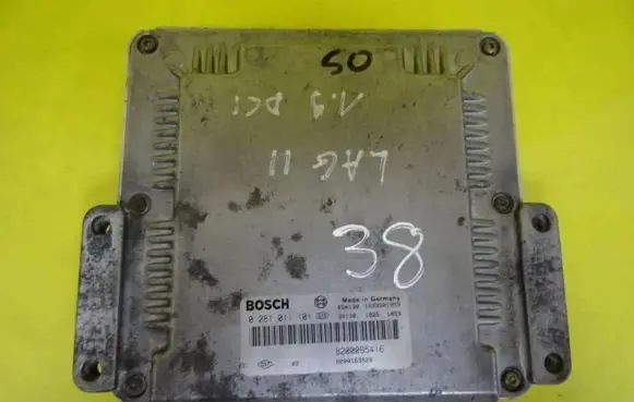Renault Laguna II Engine control unit/module 8200095416 0281011101