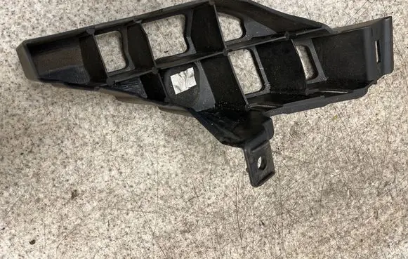 Seat Leon (5F) Rear bumper mounting bracket 5F0807378 M12822