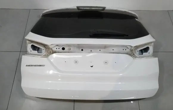 Ford Mondeo MK V Tailgate/trunk/boot lid 
