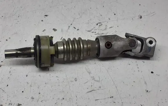 Mercedes-Benz ML W164 Steering column universal joint