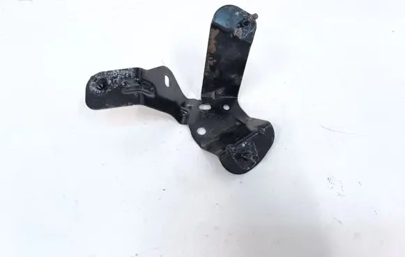 Subaru Outback (BS) Bumper support mounting bracket corner 