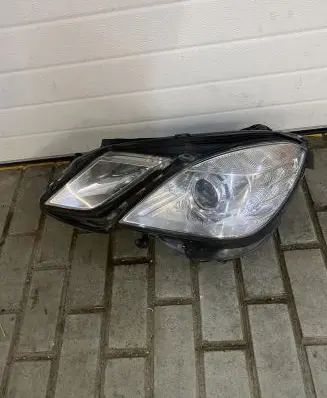 Mercedes-Benz E A207 Headlight/headlamp A2128208361 E1119